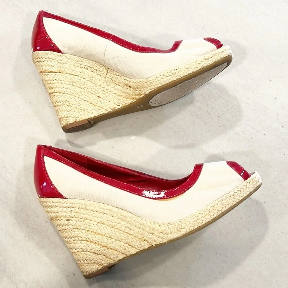 Enzo Angiolini Wedges Espadrille red and tan Patent Leather heels size 7.5